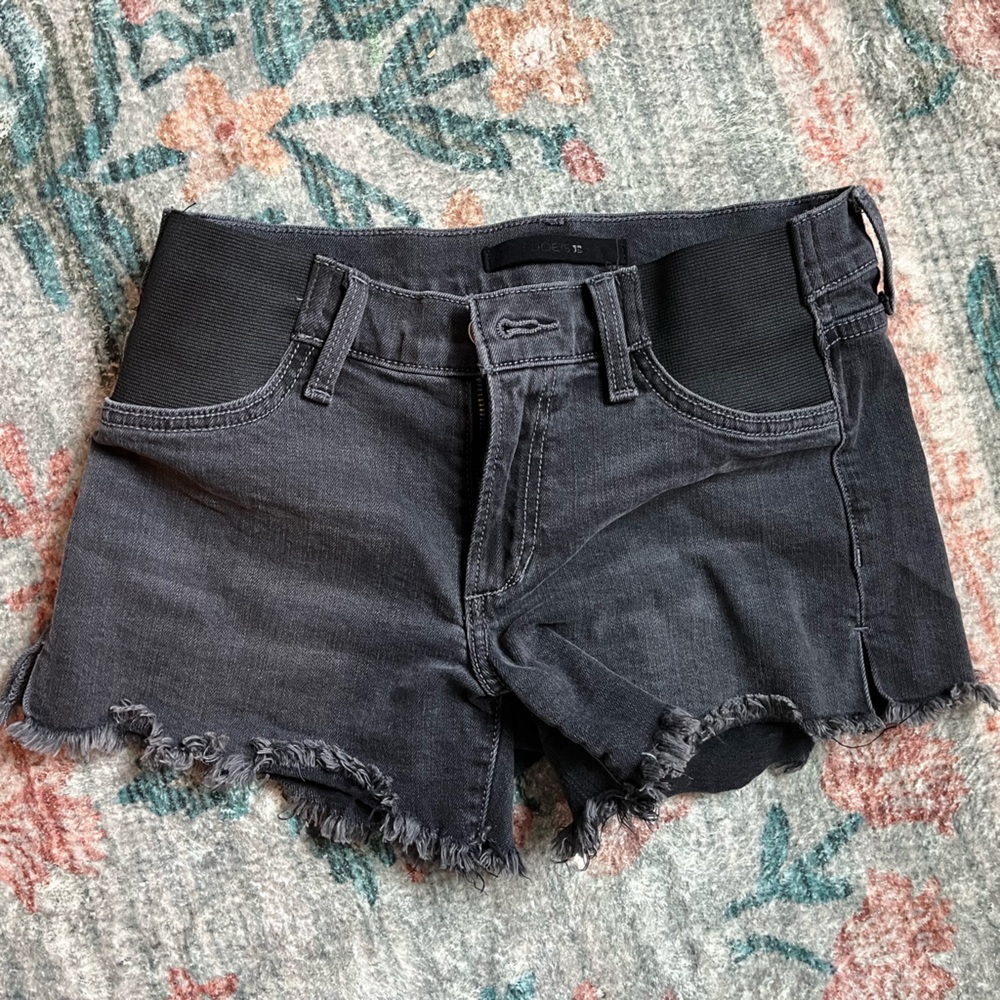 NWOT The Ozzie - Joe’s Maternity Jean Shorts (size 24)